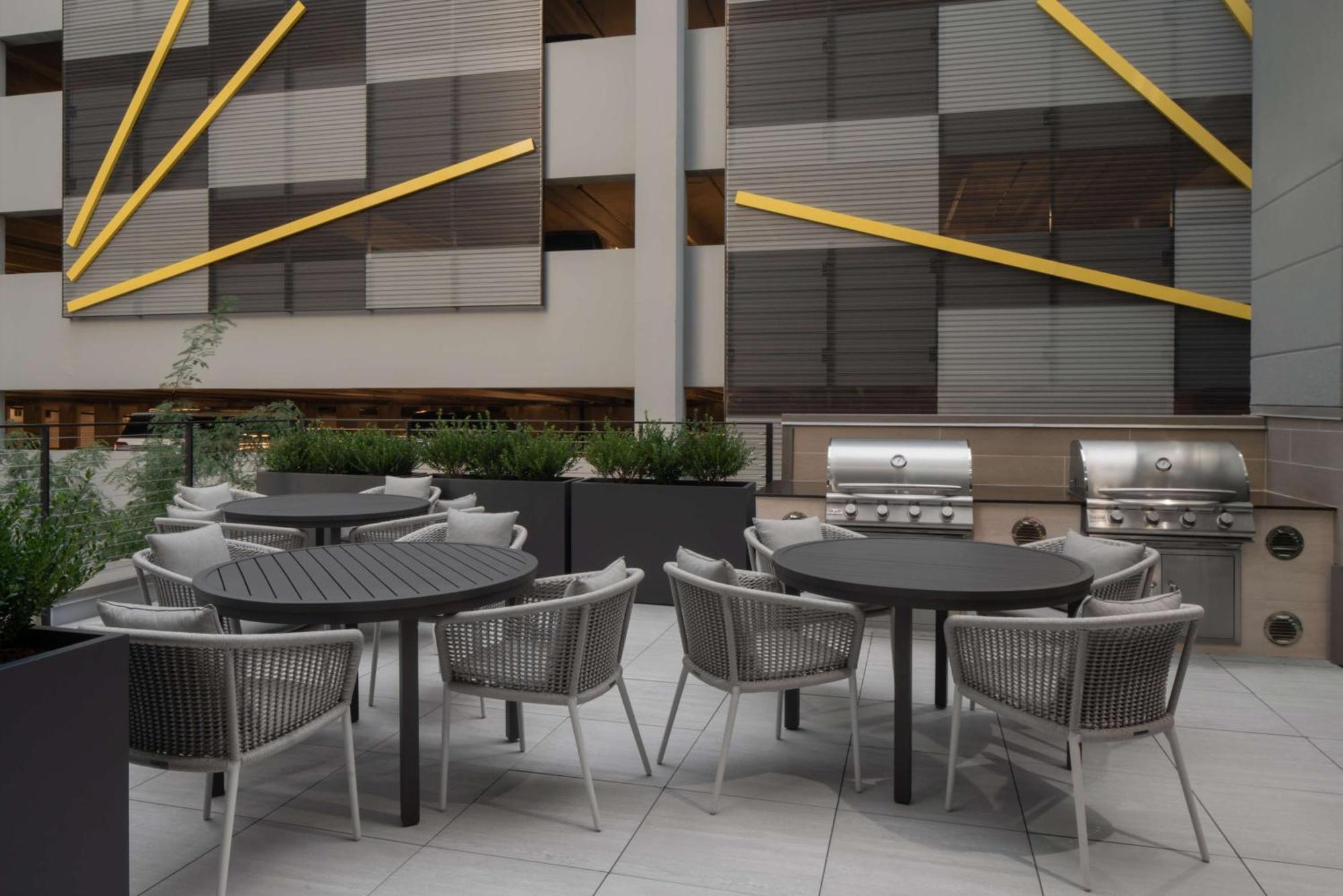 Homewood Suites By Hilton Charlotte Uptown First Ward Exterior foto